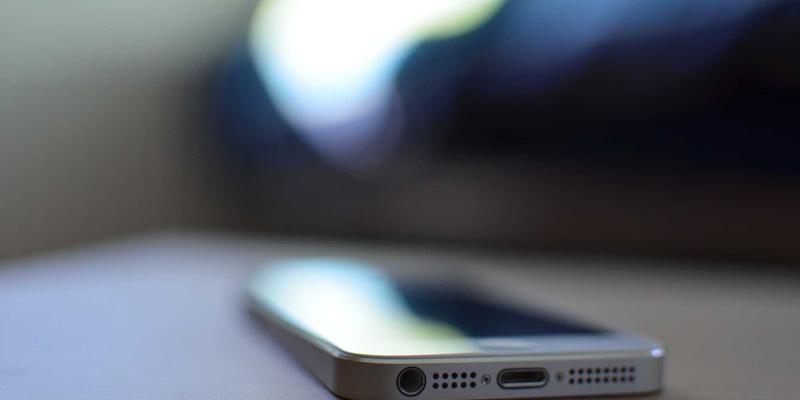 Daily Inspiration与Creative Journal的艺术：Lili Li如何通过极简融合打造深度工作环境