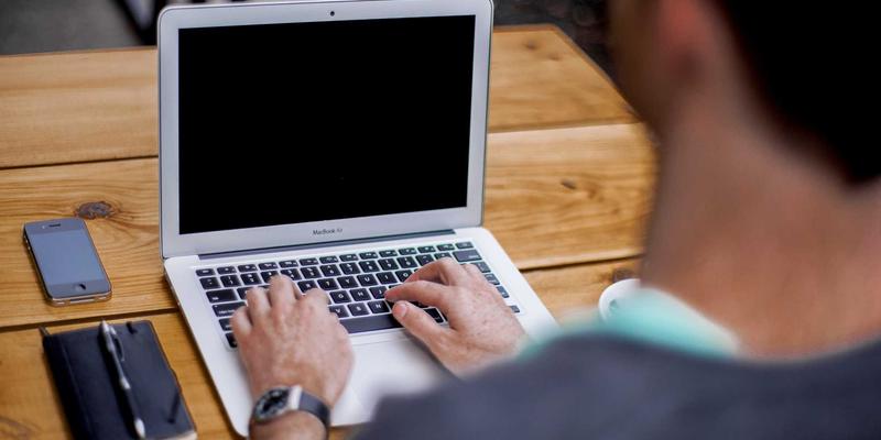 Lili Li的Mindfulness生活哲学：在Cozy Living中拥抱身心Wellness