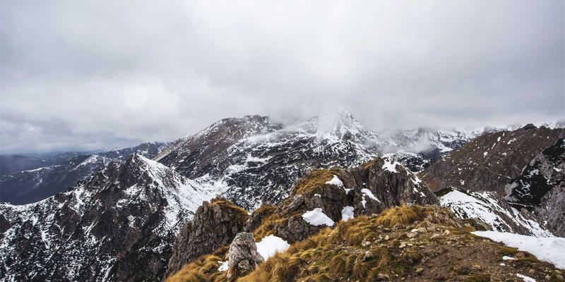 跟随Lili Li的晨间仪式：10分钟打造温馨高效的个人博客生活